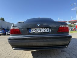 735I Zamień swoje auto V8 Klasyk full